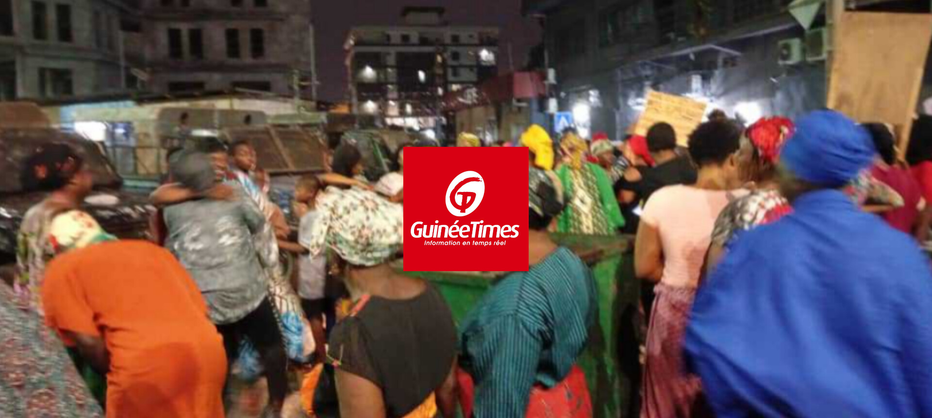 Urgent: l'accès à Kaloum bloqué par des femmes