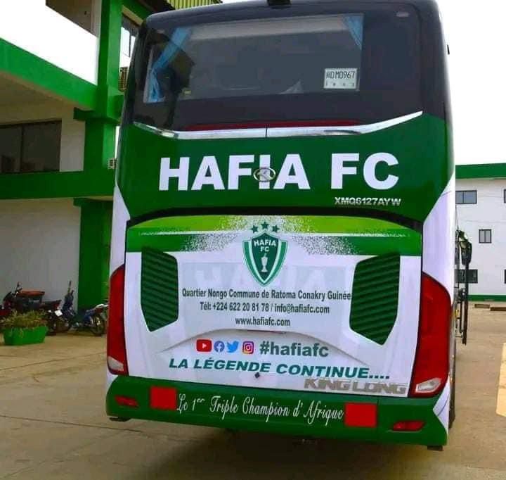 Bus flambant neuf de Hafia FC